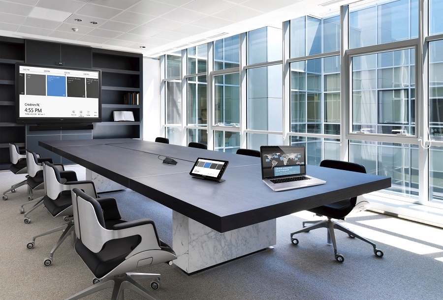 Are You Hindering Business Communication by Using a Conference Phone?